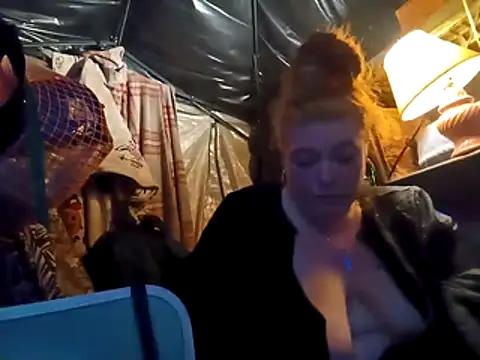 BettyandGold - Close up pussy cum