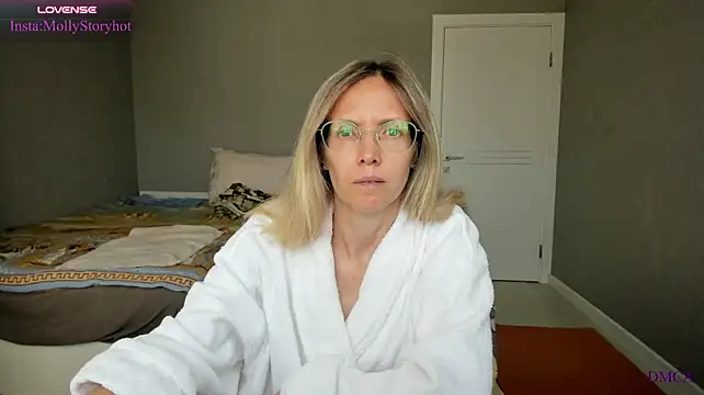 MollyStory - Take off your robe.