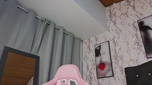 Larissa_Antonella - slap my face 1 time