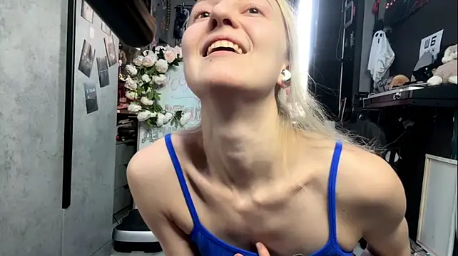 DanikaRoskovensky - underboobs💖