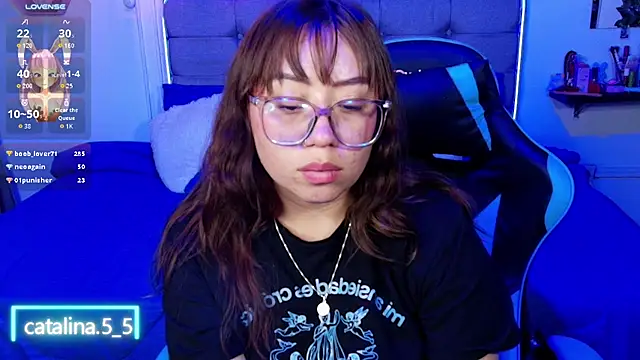 Kata_Bigboobs - rub pussy + suck tits 🍭