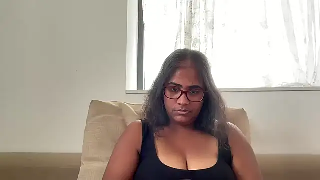 FrenchUnicorn - masturbate and moan for 2 mn