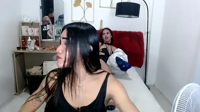 Hugecockpaula - SUCK MY BIGCOCK LITTLE SLUT