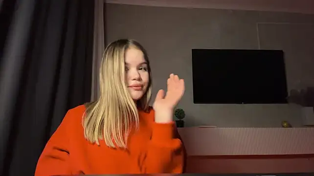 KrystinaBelgard - Change my outfit