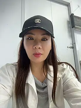Yioyio-666 - jj抽插1分钟，最后完成任务可得小粉控制1分钟