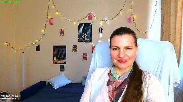 Mirabelle_Velvet
