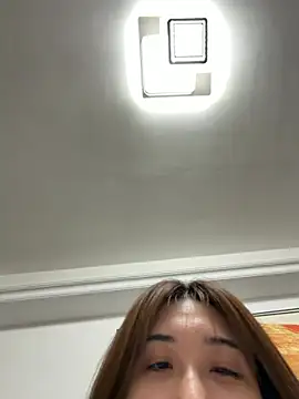 KK-328 - 完成目标全裸直播10分钟