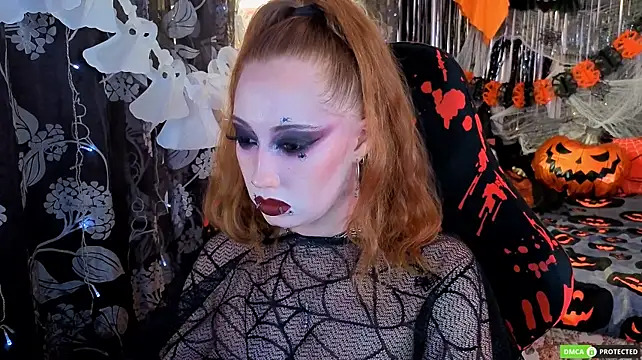 TinaBrook - Show off my sexy body
