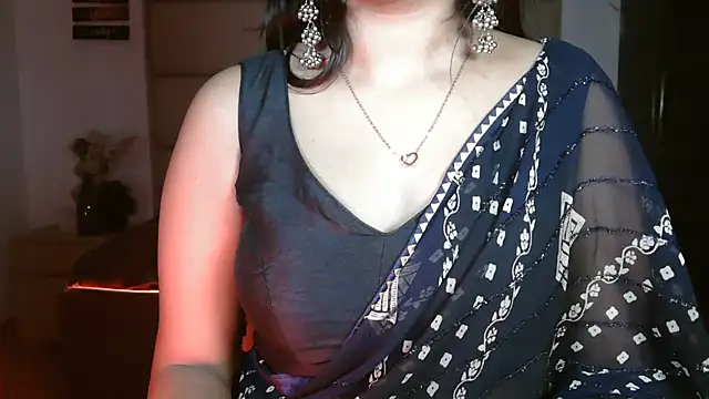 Isha_here - ice on boobs + 5min cntrl