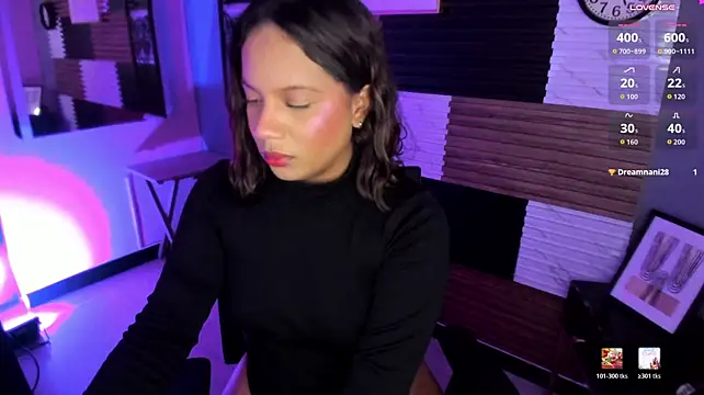 ZaraBlazze1 - Fuck me with your tits. 🍆