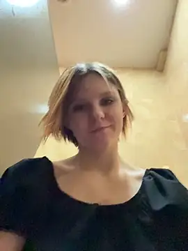 NinnaParri - Fingering ass + open ass🍑