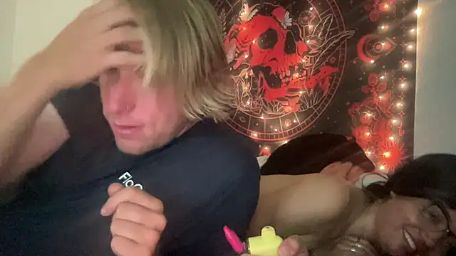NikkiAndJohnny777