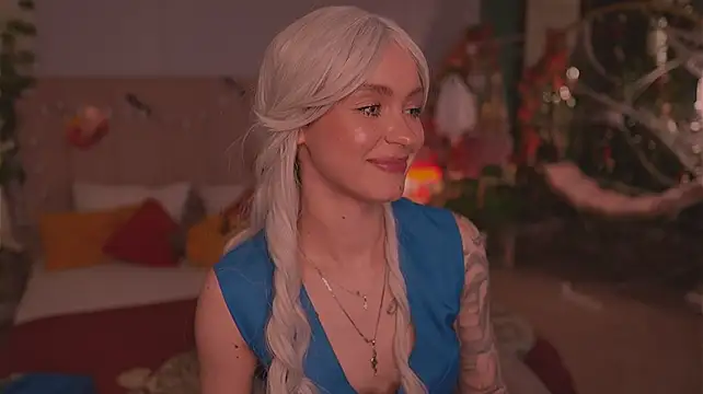 Meow_Nancy - tease with ass