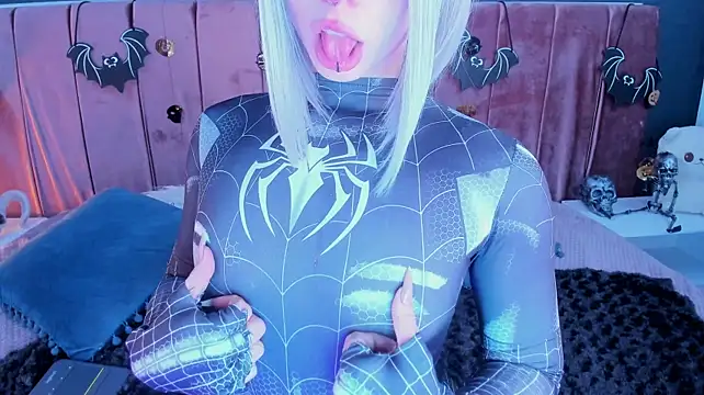 AkiraKurosei - 🔥 Spider Girl’s Hot Dance