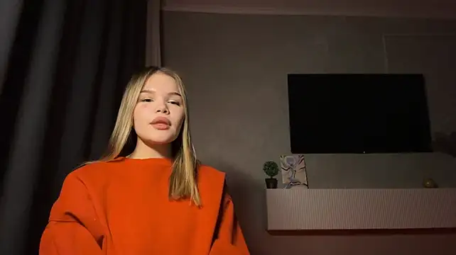 KrystinaBelgard - Change my outfit