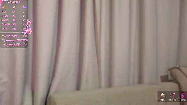 Queenneee - rub pussy