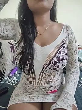 Hot_zeclin - Panties on knees+ rub clitore