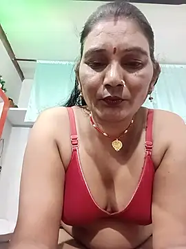 YOURFIVAA - Show tits 🥰🫣🍑