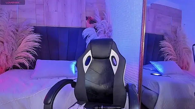 SweetDevil_7 - Hot Wax In My Tits 🍒😈🔥