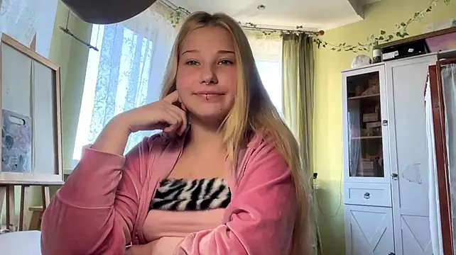 KayleighIacovone - if you like me