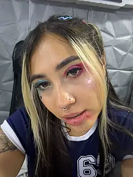ManuelaVeeleez - My boss touch tits