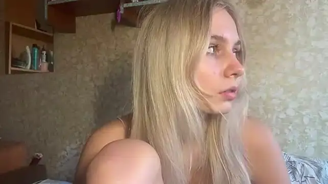 LynnMontiel - 💕Flash my tits💕