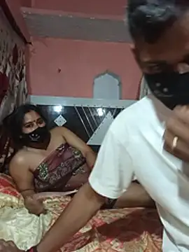 Hot_Indiancpl