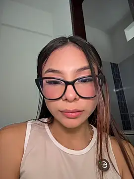 Amira_cute2