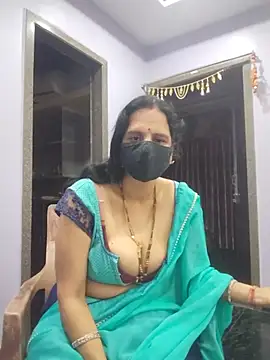 Lovely_dipa - Boobs show