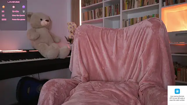 Lusyane18 - Anal Show !!