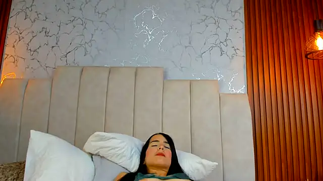 HannahLaurent - Ride dildo show
