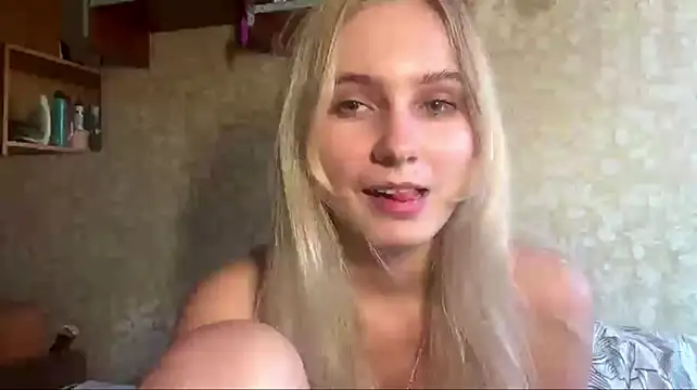 LynnMontiel - 💕Flash my tits💕