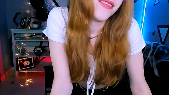 MilaSiren - lick and bite lips sexy close up