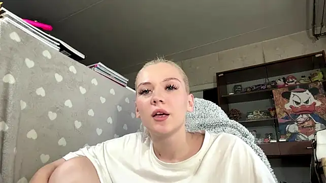 ChantellBuist - Tease with a top + play with finger