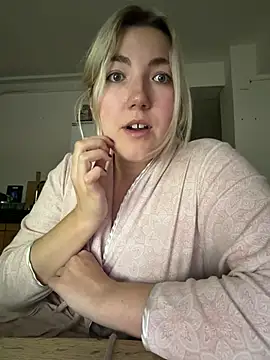 LauraStarr - Put my Finger on my Pussy 🥵💦