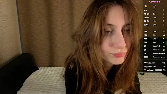 VanessaDark - tease boobs