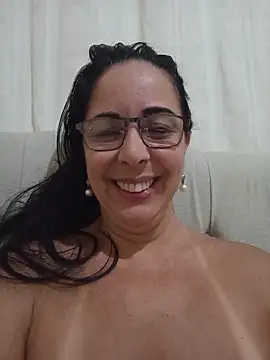 Regina475 - little butt winking in your face