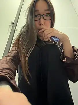 Trytomakememoam - tease with my panties