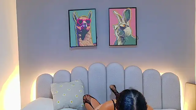 Chloe_and_Scarlett