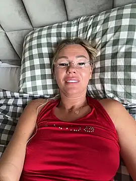 Michele_nolimi - show boobs
