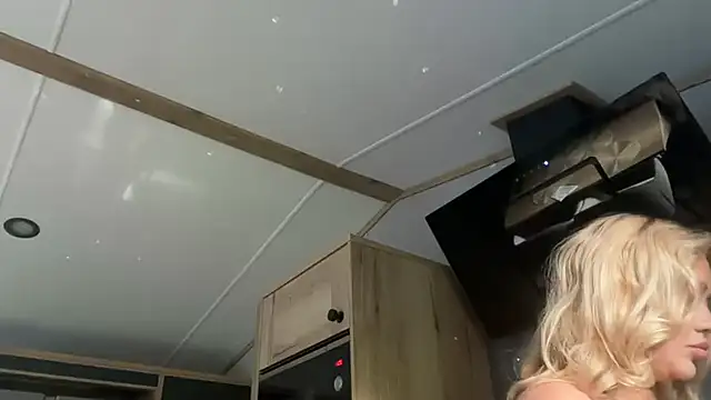 Blissdimicco - tongueee out and tits out 4 u bby xx