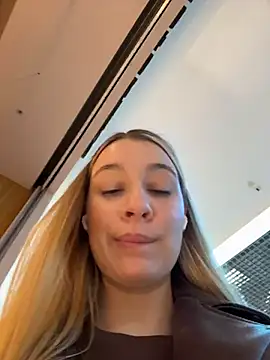 SashaCatt - Masturbation+one finger in pussy🔥