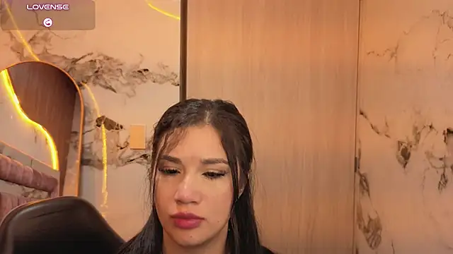 Violetta_jhonson_a - Pinch nipples + spank !! 😈
