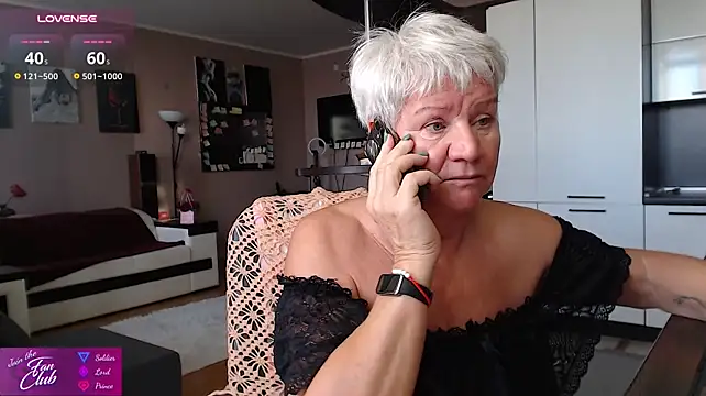 Roxana_brooks - Oil on my sexy boobs