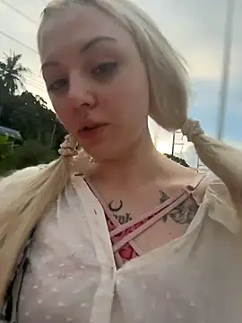 Badblondie - TOUCH MY HARD CLIT