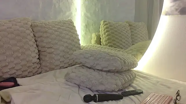 Moniqque - Naughty video for last tipper