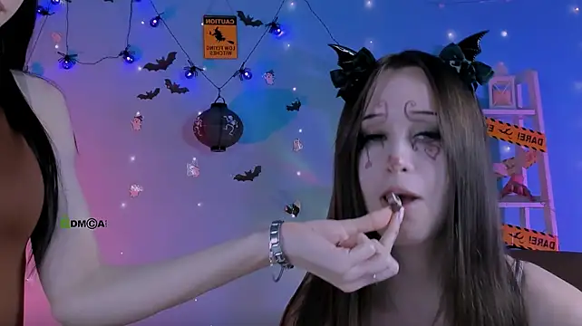 Eira_mouse - flash tits 1 girl