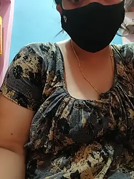 Radhika7979 - See my hot figure
