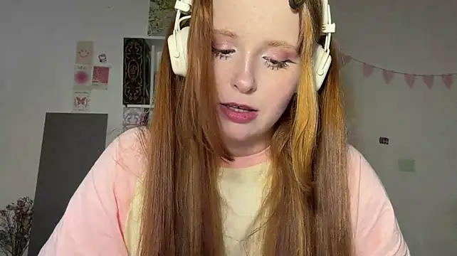 RenitaSpar - Massage my boobs