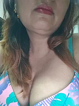 Dianaa9 - Show pink nipple ( 🔴__🔴 )
